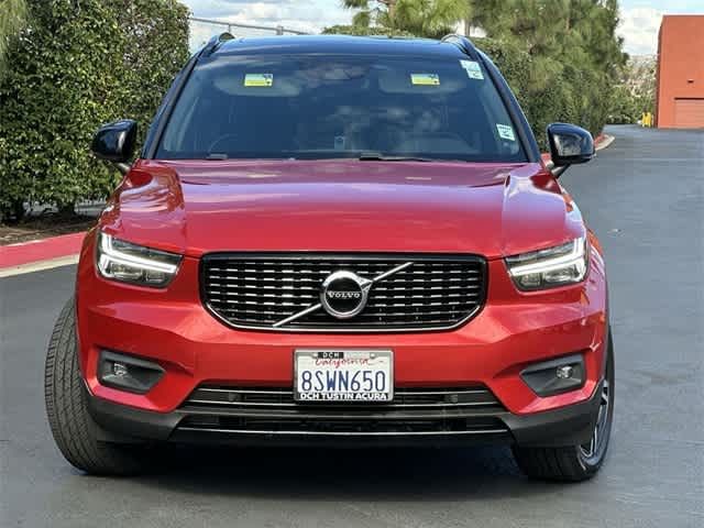 2020 Volvo XC40 R-Design