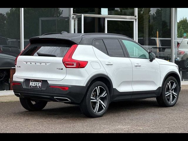 2020 Volvo XC40 R-Design