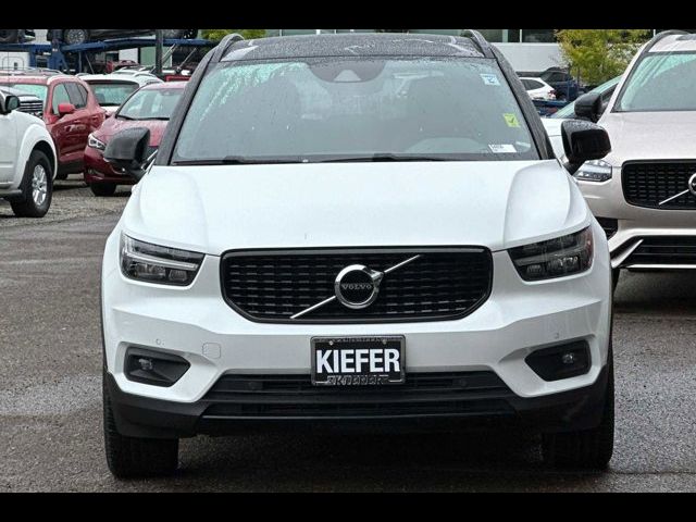 2020 Volvo XC40 R-Design