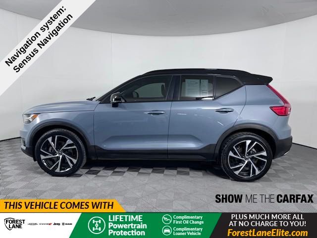 2020 Volvo XC40 R-Design