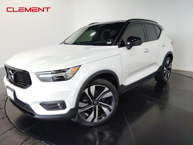 2020 Volvo XC40 R-Design