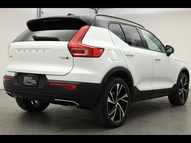 2020 Volvo XC40 R-Design