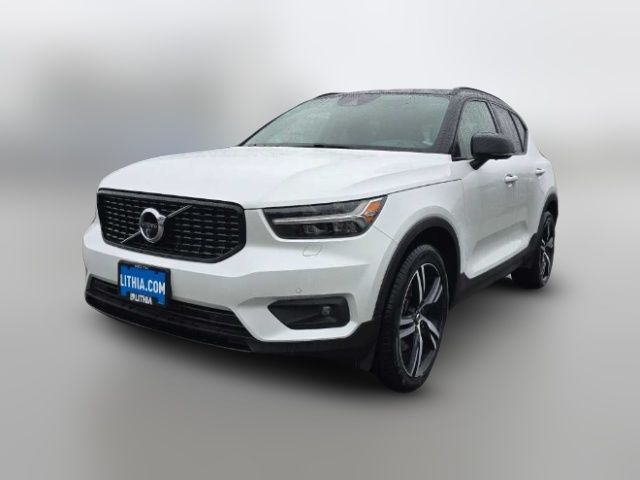 2020 Volvo XC40 R-Design