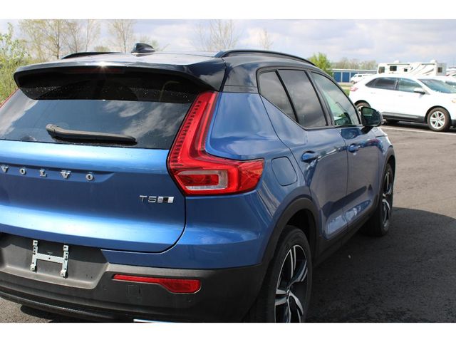 2020 Volvo XC40 R-Design