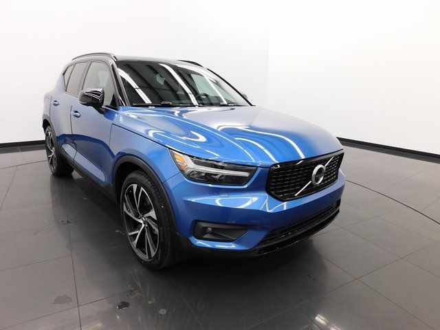 2020 Volvo XC40 R-Design