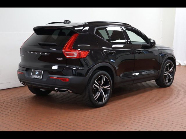 2020 Volvo XC40 R-Design