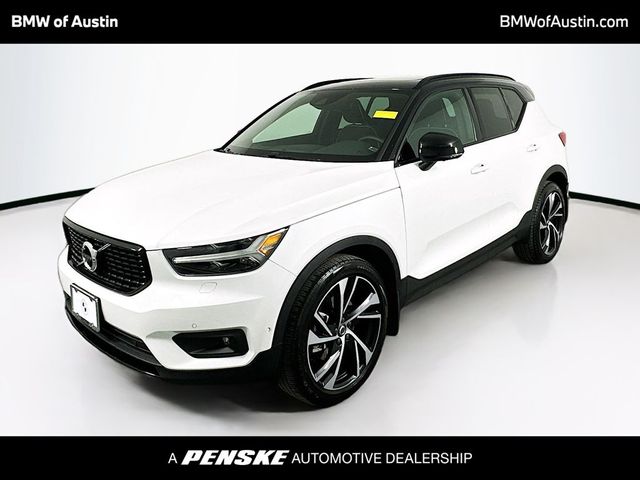 2020 Volvo XC40 R-Design