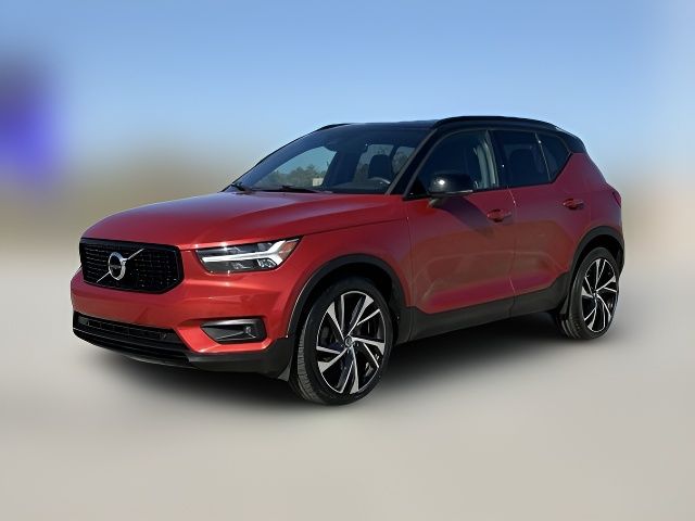 2020 Volvo XC40 R-Design