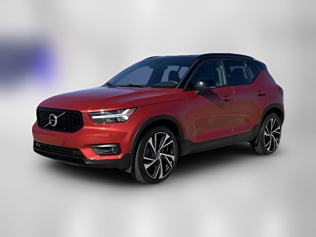 2020 Volvo XC40 R-Design