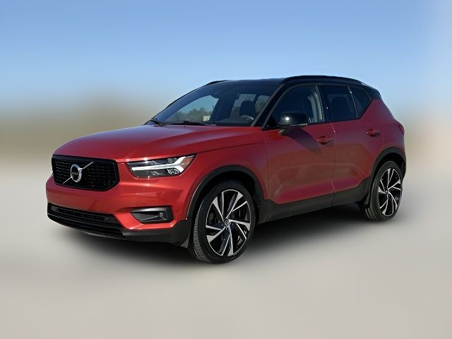 2020 Volvo XC40 R-Design