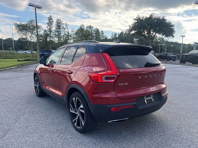 2020 Volvo XC40 R-Design