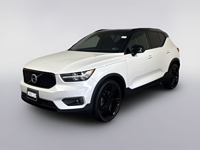 2020 Volvo XC40 R-Design