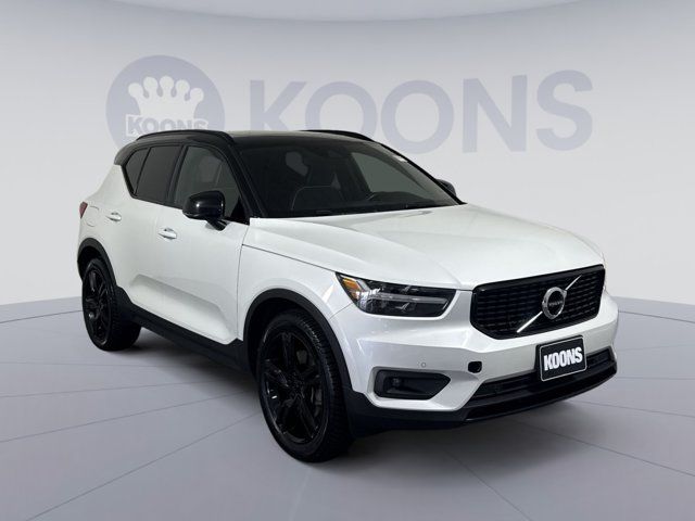 2020 Volvo XC40 R-Design