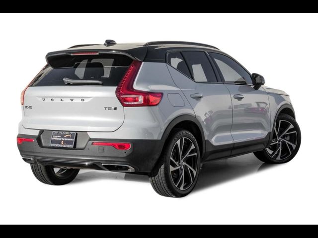 2020 Volvo XC40 R-Design