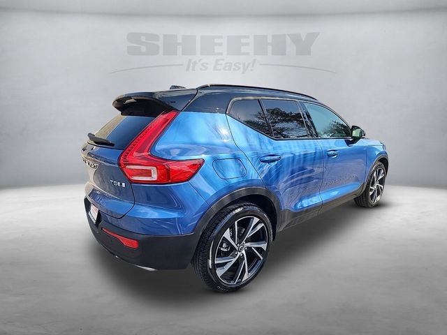 2020 Volvo XC40 R-Design