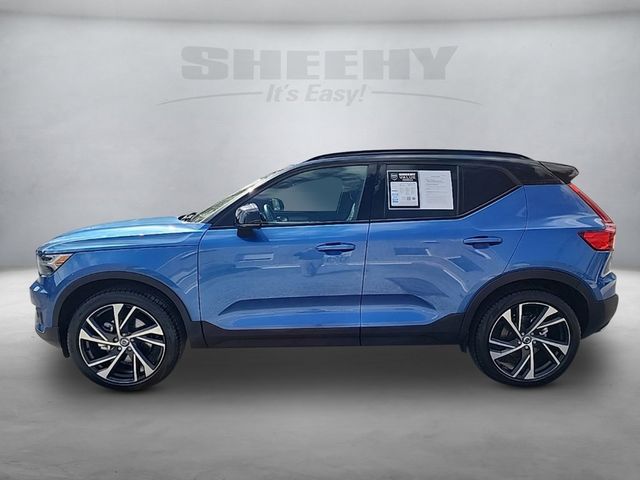 2020 Volvo XC40 R-Design