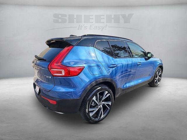 2020 Volvo XC40 R-Design