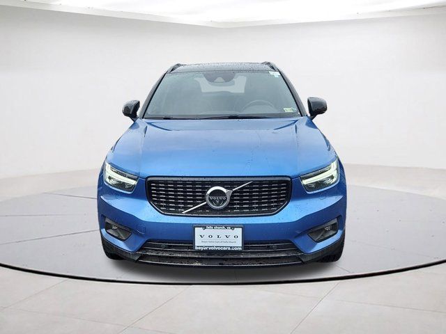 2020 Volvo XC40 R-Design