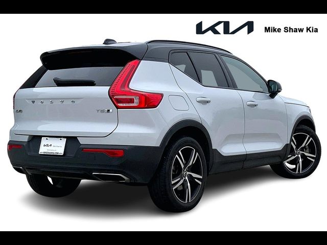 2020 Volvo XC40 R-Design