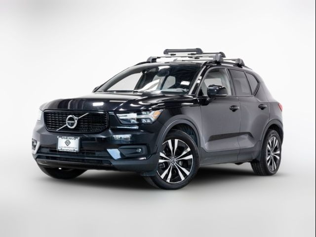 2020 Volvo XC40 R-Design