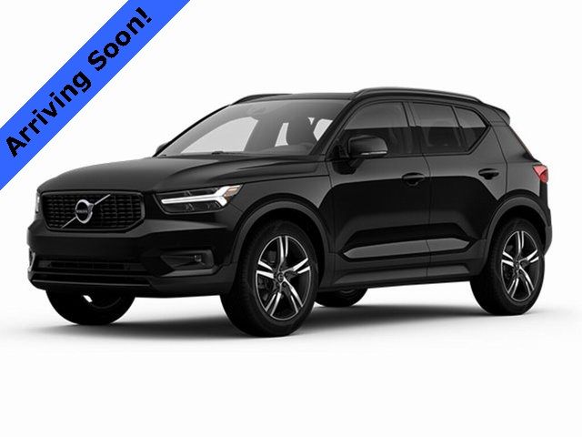 2020 Volvo XC40 R-Design