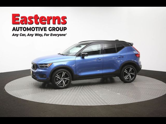 2020 Volvo XC40 R-Design