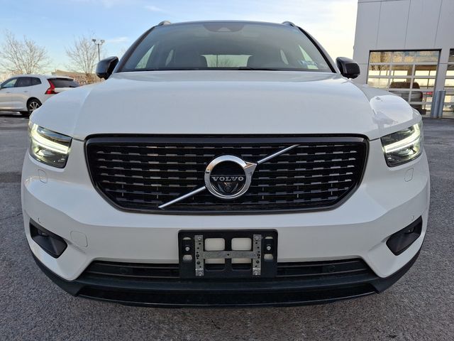 2020 Volvo XC40 R-Design