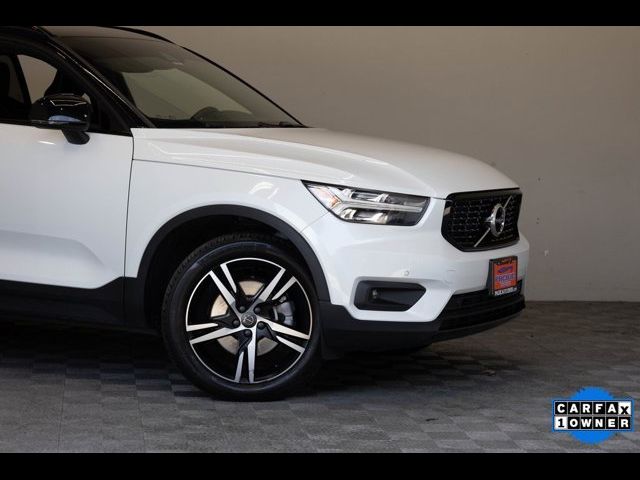 2020 Volvo XC40 R-Design