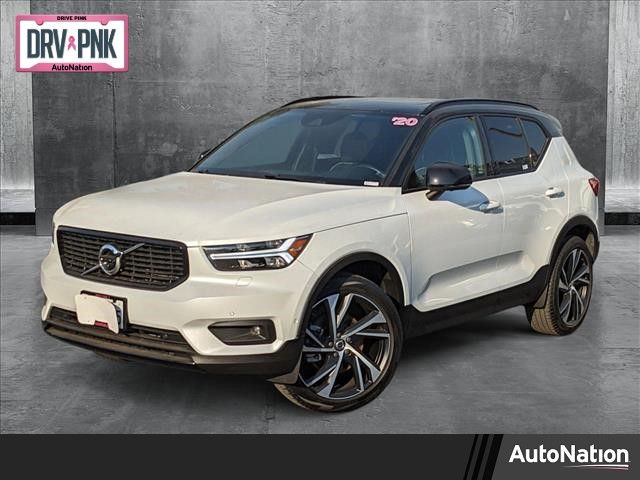 2020 Volvo XC40 R-Design