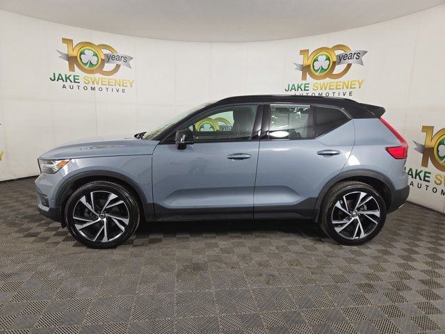 2020 Volvo XC40 R-Design