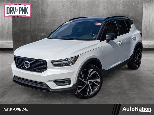 2020 Volvo XC40 R-Design