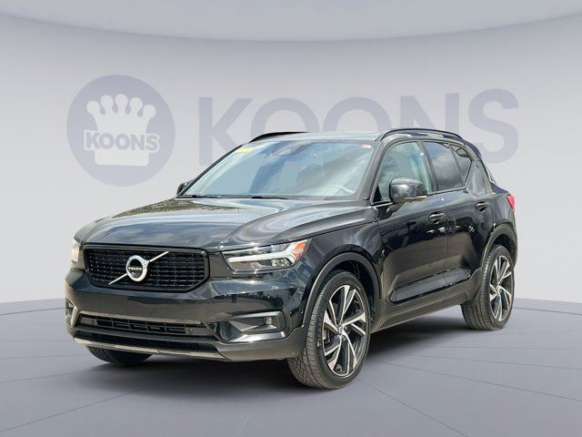 2020 Volvo XC40 R-Design