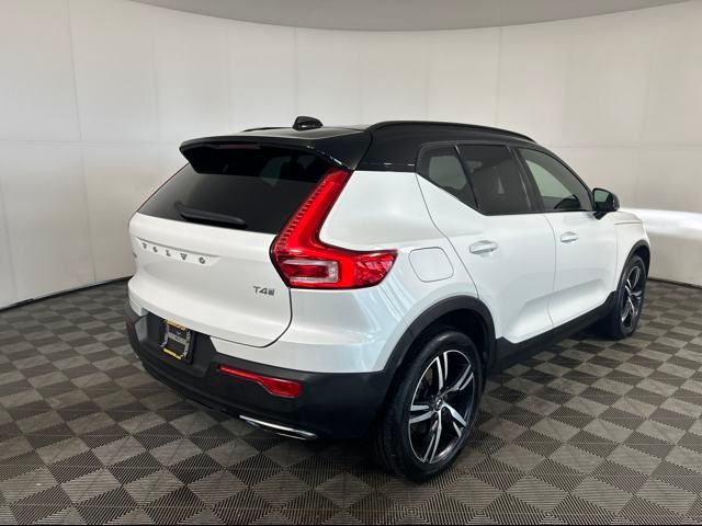 2020 Volvo XC40 R-Design