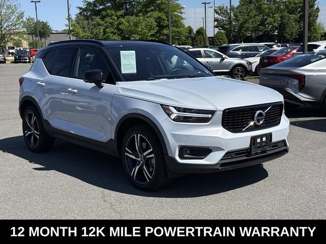 2020 Volvo XC40 R-Design
