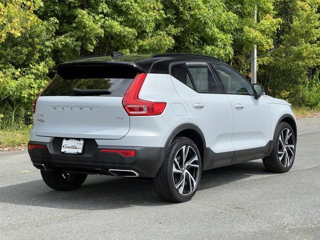 2020 Volvo XC40 R-Design