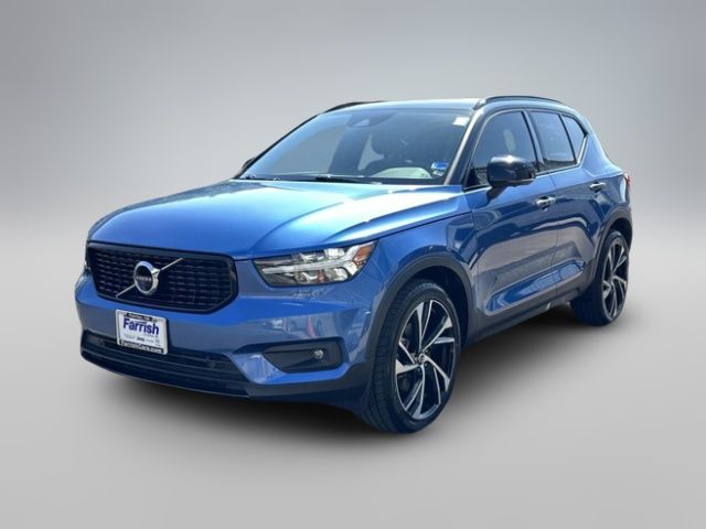 2020 Volvo XC40 R-Design