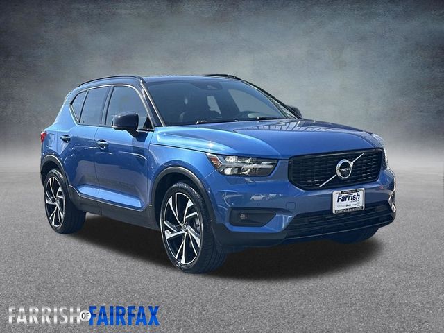 2020 Volvo XC40 R-Design