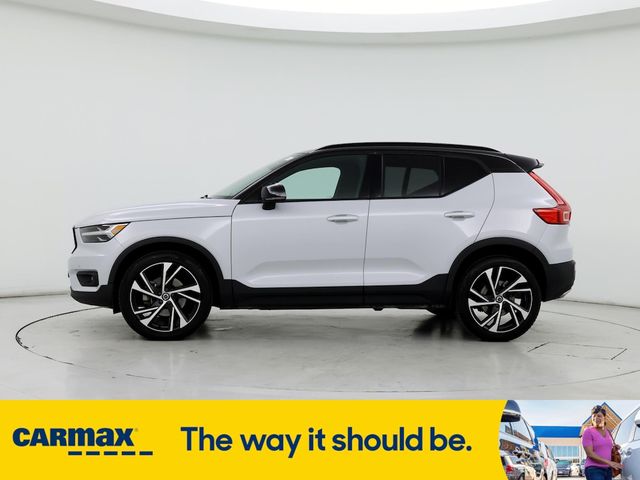 2020 Volvo XC40 R-Design