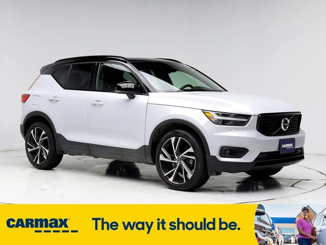 2020 Volvo XC40 R-Design