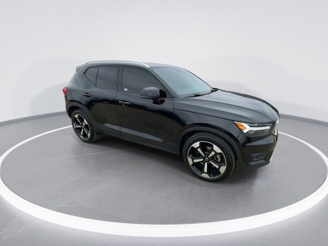 2020 Volvo XC40 Momentum