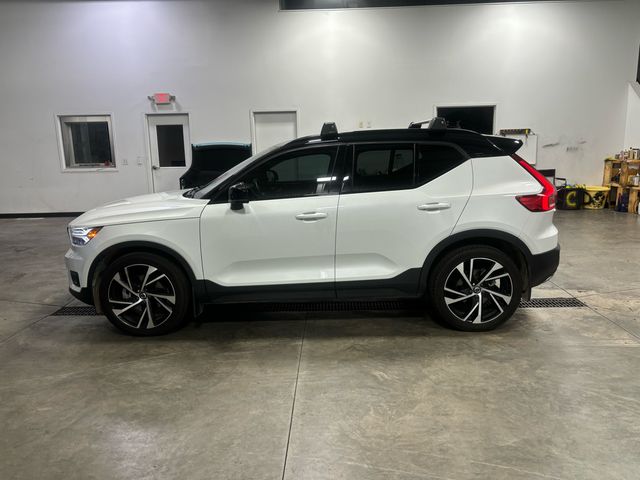 2020 Volvo XC40 R-Design