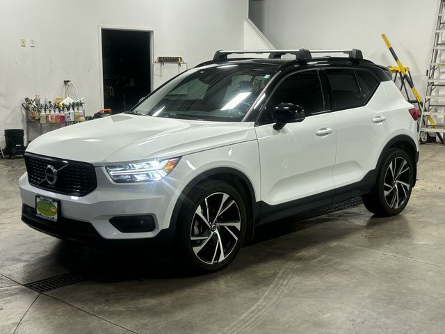 2020 Volvo XC40 R-Design