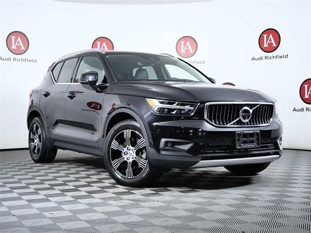 2020 Volvo XC40 Inscription