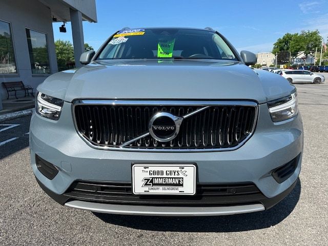 2020 Volvo XC40 Momentum