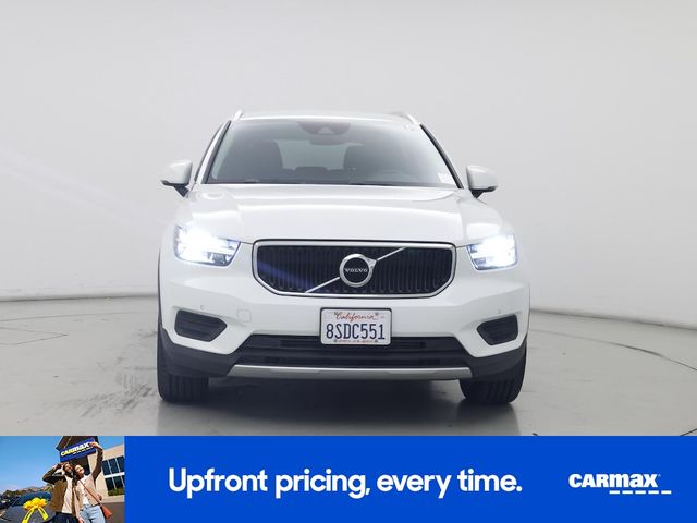 2020 Volvo XC40 Momentum