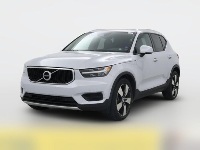 2020 Volvo XC40 Momentum