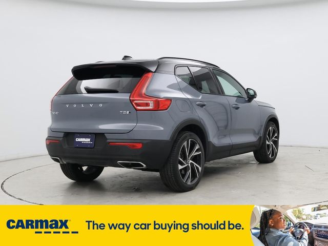 2020 Volvo XC40 R-Design