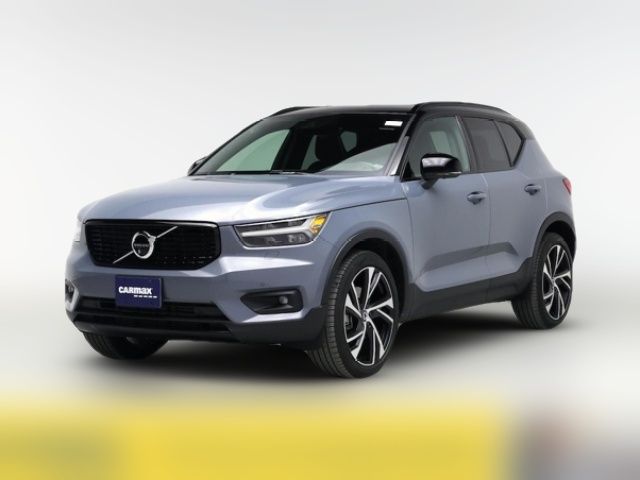 2020 Volvo XC40 R-Design