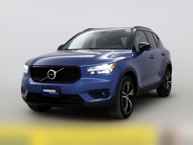 2020 Volvo XC40 R-Design