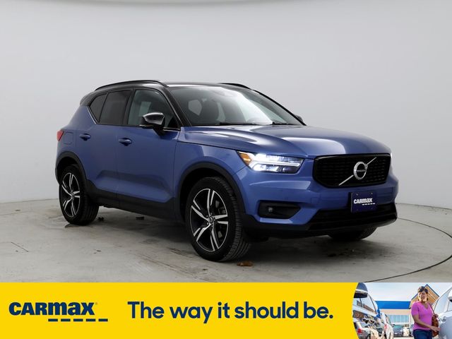 2020 Volvo XC40 R-Design